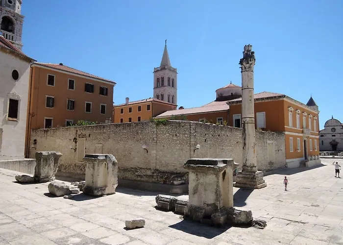 Апартаменти Center *