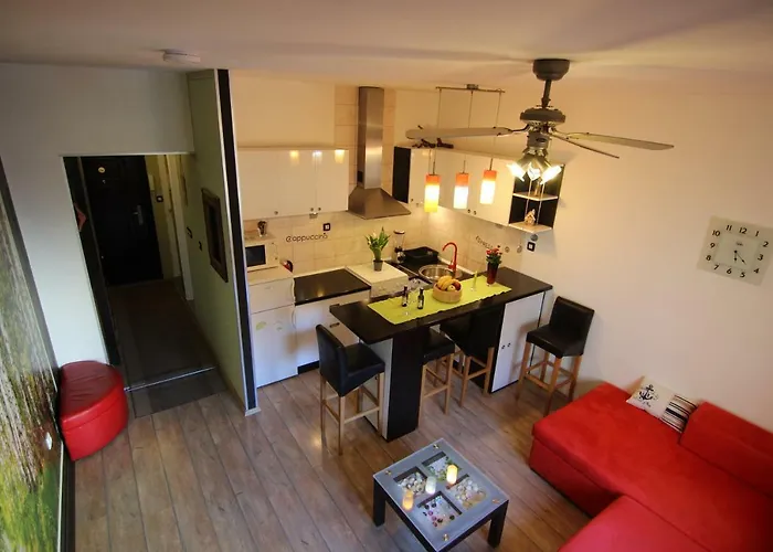 Center Апартаменти