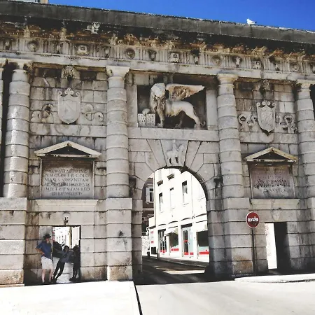 Διαμέρισμα Center