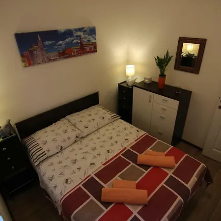 Διαμέρισμα Center *